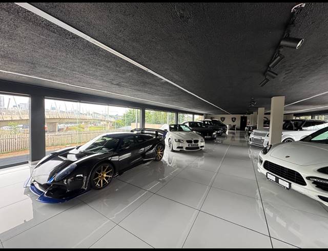 1,349M² WAREHOUSE TO LET IN WYNBERG